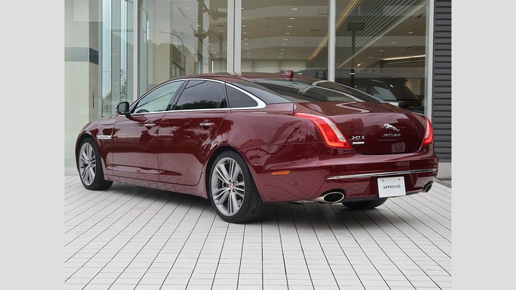 2017 認定中古車 Jaguar XJ Montalcino Red 5.0 LITRE V8
550PS SUPERCHARGED PETROL オートバイオグラフィー ＬＷＢ