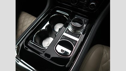 XJ 61