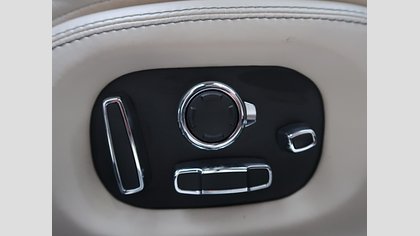 XJ 37