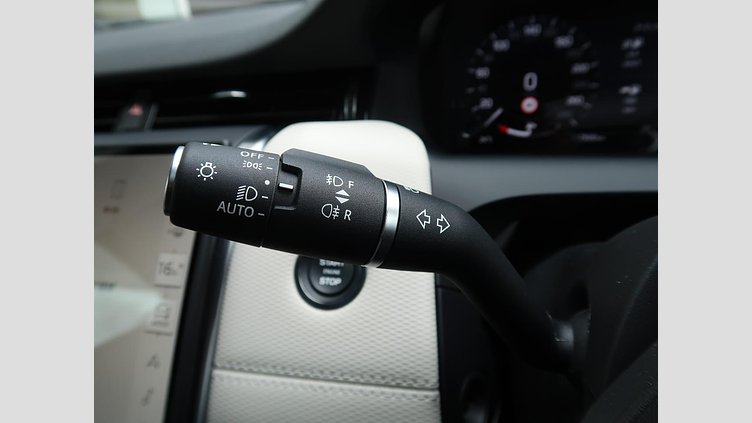 2024 認定中古車 Land Rover Discovery Sport ヴァレジネブルー P250（ガソリン） 標準ホイール DYNAMIC SE
