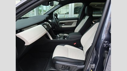 Discovery Sport 12