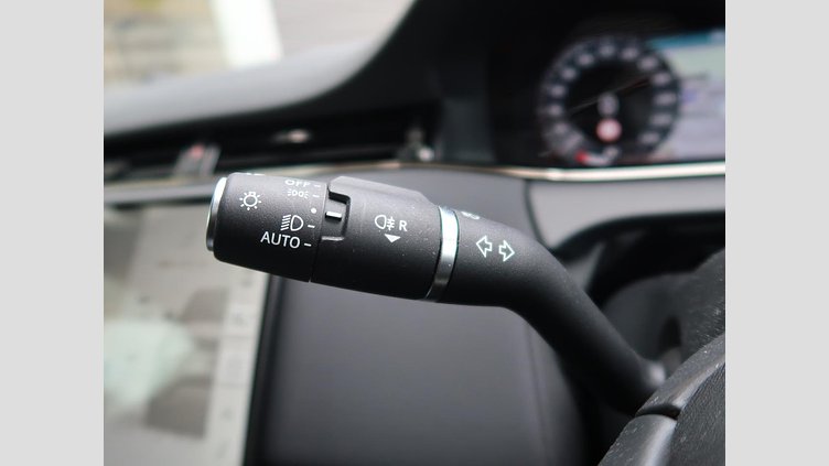 2024 認定中古車 Land Rover Range Rover Evoque カルパチアングレイ D200マイルドハイブリッド（ディーゼル） Standard Wheelbase S