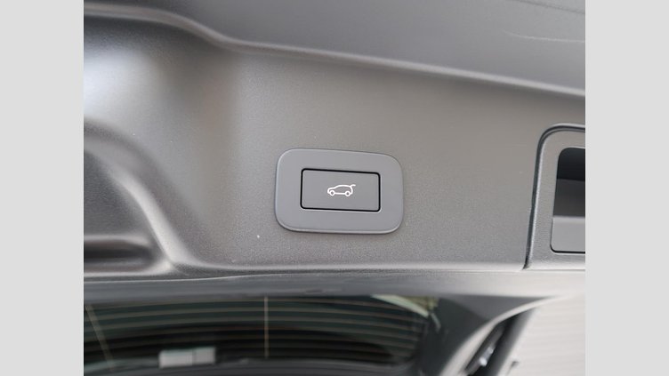 2024 認定中古車 Land Rover Range Rover Evoque カルパチアングレイ D200マイルドハイブリッド（ディーゼル） Standard Wheelbase S