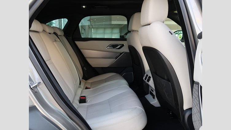 2019 認定中古車 Land Rover Range Rover Velar シリコンシルバー P380 R-DYNAMIC SE