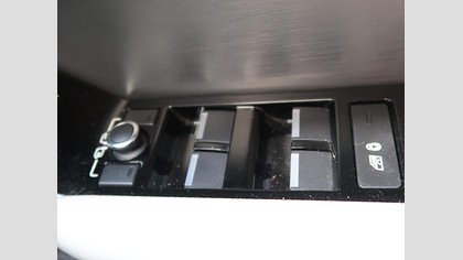 Range Rover Velar 55