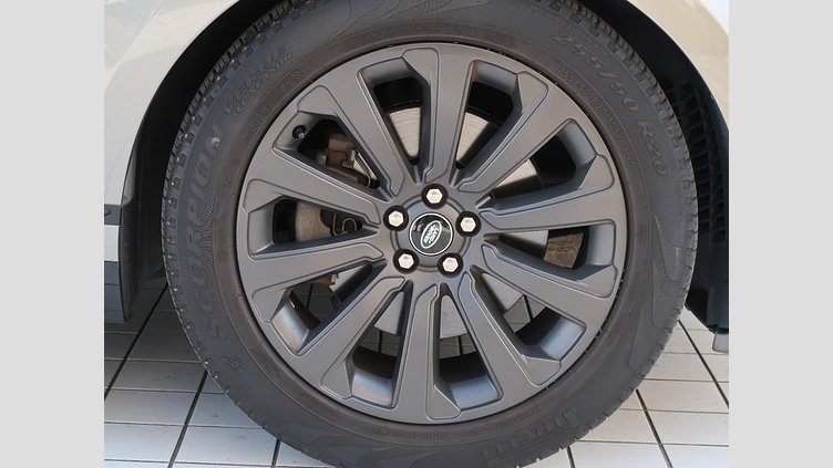 2019 認定中古車 Land Rover Range Rover Velar シリコンシルバー P380 R-DYNAMIC SE