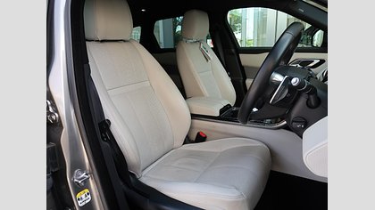 Range Rover Velar 21