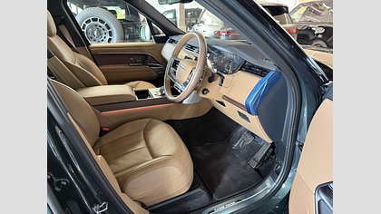 Range Rover 10