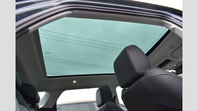 2024 認定中古車 Land Rover Range Rover Evoque トライベッカブルー D200マイルドハイブリッド（ディーゼル） Standard Wheelbase DYNAMIC SE
