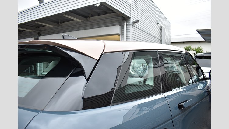 2024 認定中古車 Land Rover Range Rover Evoque トライベッカブルー D200マイルドハイブリッド（ディーゼル） Standard Wheelbase DYNAMIC SE