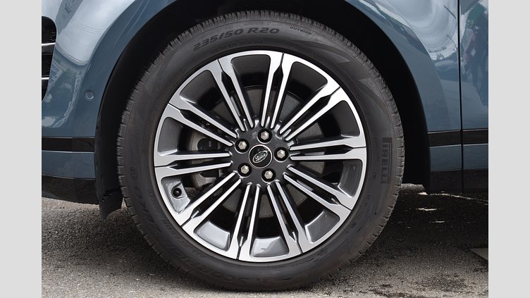 2024 認定中古車 Land Rover Range Rover Evoque トライベッカブルー D200マイルドハイブリッド（ディーゼル） Standard Wheelbase DYNAMIC SE