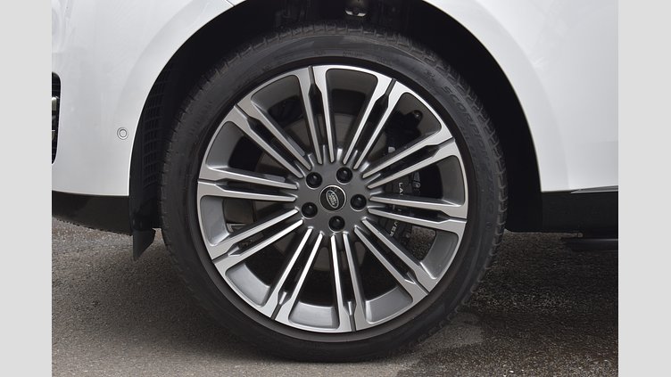 2023 認定中古車 Land Rover Range Rover オストゥーニパールホワイト D300 AWD MHEV（AT） スタンダードホイールベース AUTOBIOGRAPHY
