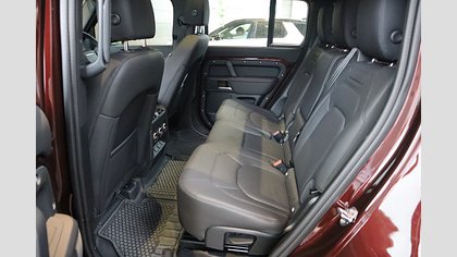 Defender 130 4