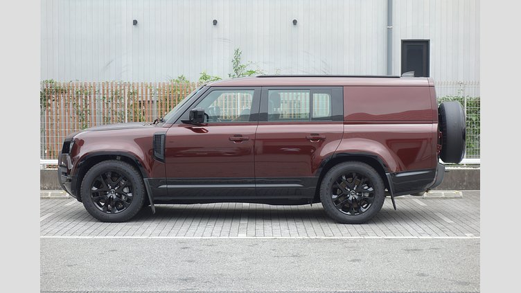 2024 認定中古車 Land Rover Defender 130 セドナレッド D350 ディーゼルマイルドハイブリッド Outbound