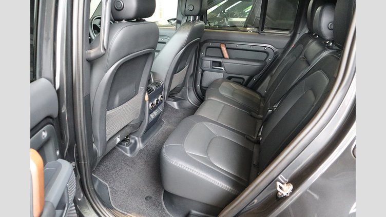 2023 認定中古車 Land Rover Defender 110 カルパチアングレイ D300 AWD（AT） X-DYNAMIC HSE