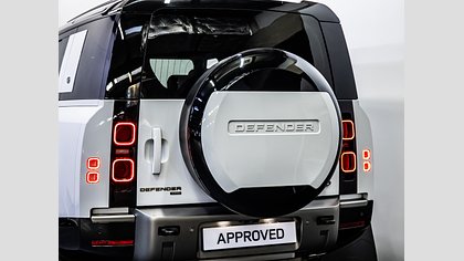 Defender 110 9