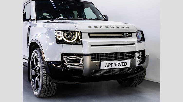 2022 Approved Land Rover Defender 110 Fuji White AWD D300 HSE X-Dynamic