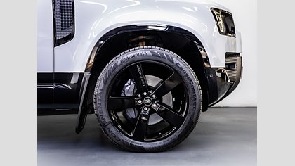 Defender 110 3