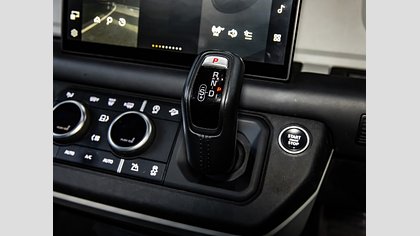 Defender 110 14