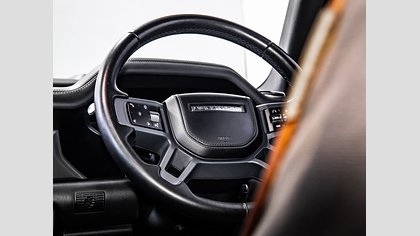 Defender 110 16