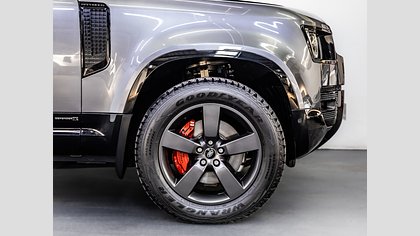 Defender 110 3