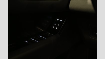 Range Rover Velar 21