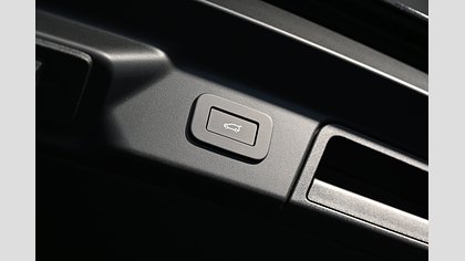 Range Rover Velar 24