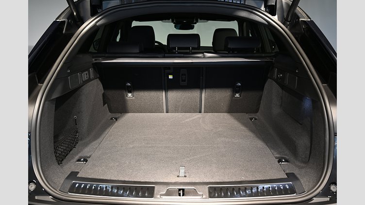2026 Ny Land Rover Range Rover Velar Santorini Black (svart färg) P400 Bensin Mild Hybrid Kort hjulbas (SWB) Belgravia Edition
