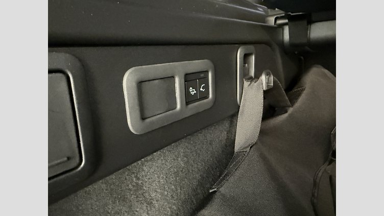 2025 Begagnad Land Rover Range Rover Velar Arroios Grey (grå) P400e Bensin Plug-in Elhybrid Kort hjulbas (SWB) Dynamic SE