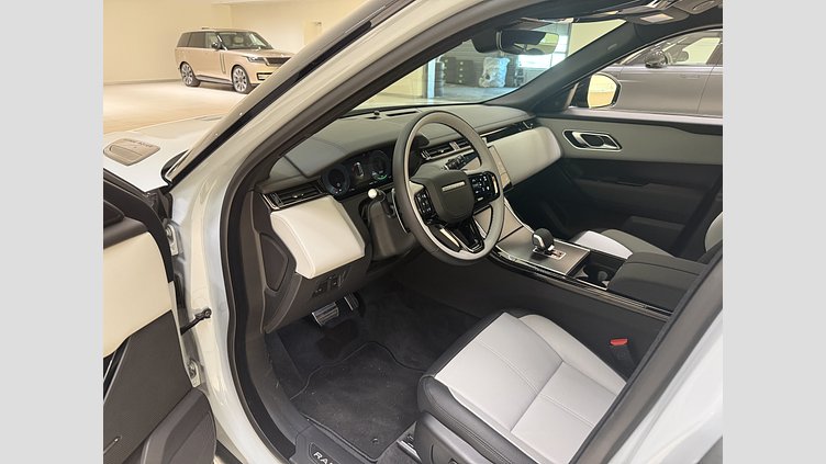 2025 Begagnad Land Rover Range Rover Velar Arroios Grey (grå) P400e Bensin Plug-in Elhybrid Kort hjulbas (SWB) Dynamic SE