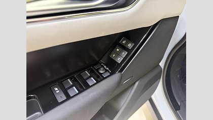 Range Rover Velar 10