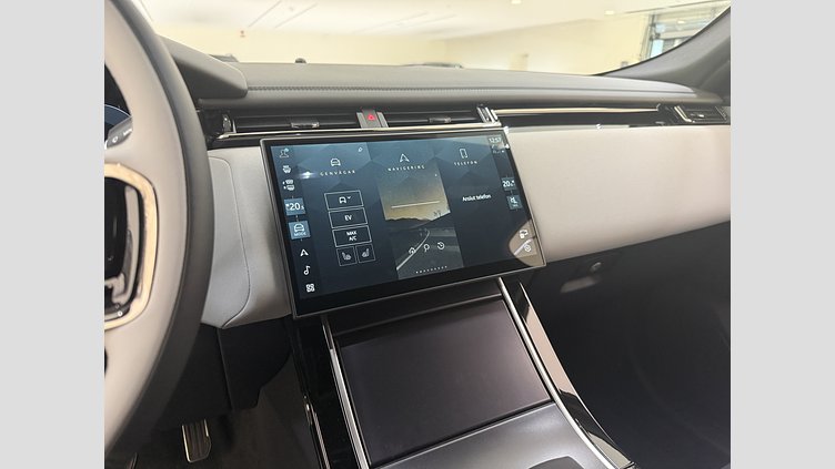 2025 Begagnad Land Rover Range Rover Velar Arroios Grey (grå) P400e Bensin Plug-in Elhybrid Kort hjulbas (SWB) Dynamic SE