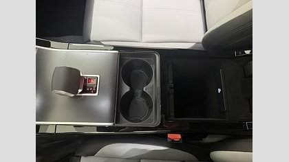 Range Rover Velar 13