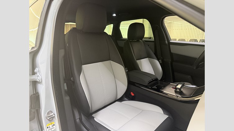 2025 Begagnad Land Rover Range Rover Velar Arroios Grey (grå) P400e Bensin Plug-in Elhybrid Kort hjulbas (SWB) Dynamic SE