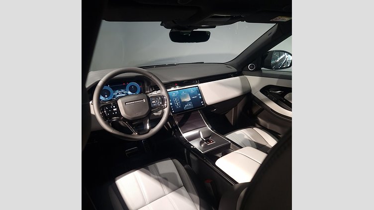 2025 Begagnad Land Rover Range Rover Evoque Santorini Black AWD P269e Dynamic SE