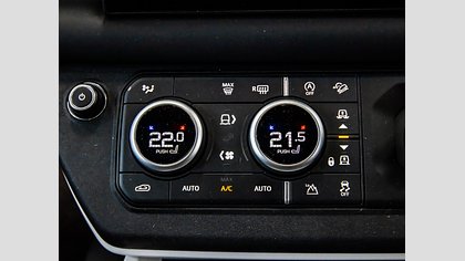 Defender 110 12
