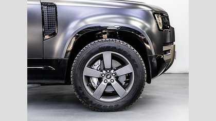 Defender 110 3