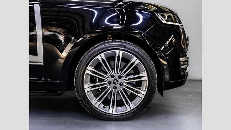 2025 Approved Land Rover Range Rover Santorini Black AWD 4.4 Autobiography