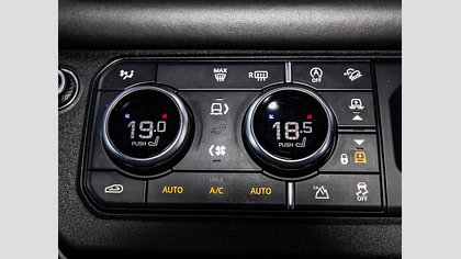 Defender 110 13