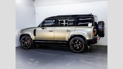 Defender 110 2