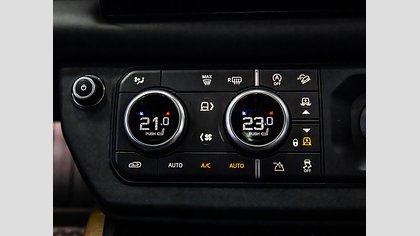Defender 110 14