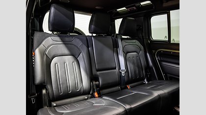 Defender 110 11