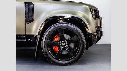 Defender 110 6