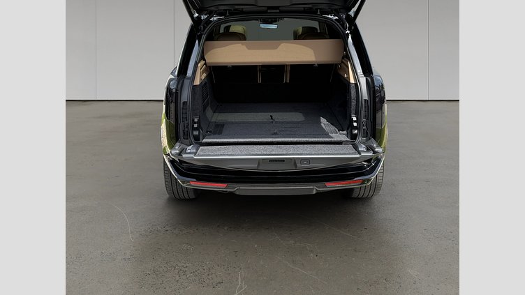 2026 Approved Land Rover Range Rover Santorini Black D350 mild hybrid dízelmotor Autobiography SWB