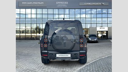 Defender 130 5