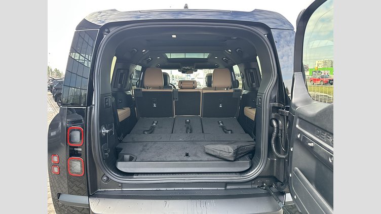 2026 Używany Land Rover Defender 130 Carpathian Grey D350 MHEV z silnikiem wysokoprężnym X-Dynamic HSE