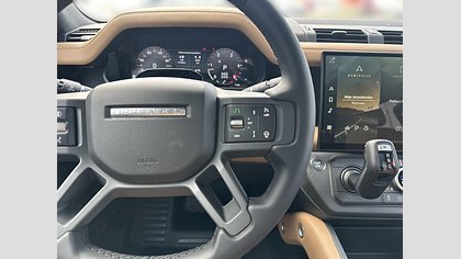 Defender 130 19