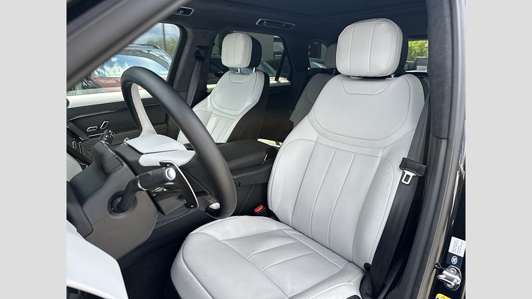 2026 Używany Land Rover Range Rover Sport Czarny Santorini Black automatyczna, napęd 4x4 SWB Dynamic SE