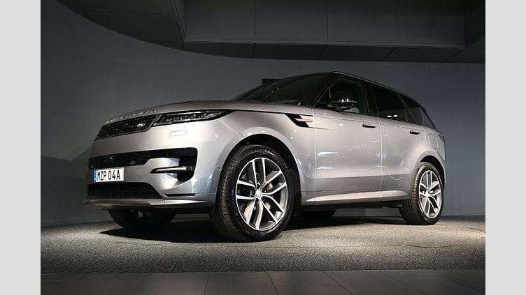 2025 Begagnad Land Rover Range Rover Velar Eiger Grey AWD P460e Dynamic SE