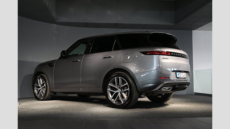 2025 Begagnad Land Rover Range Rover Velar Eiger Grey AWD P460e Dynamic SE